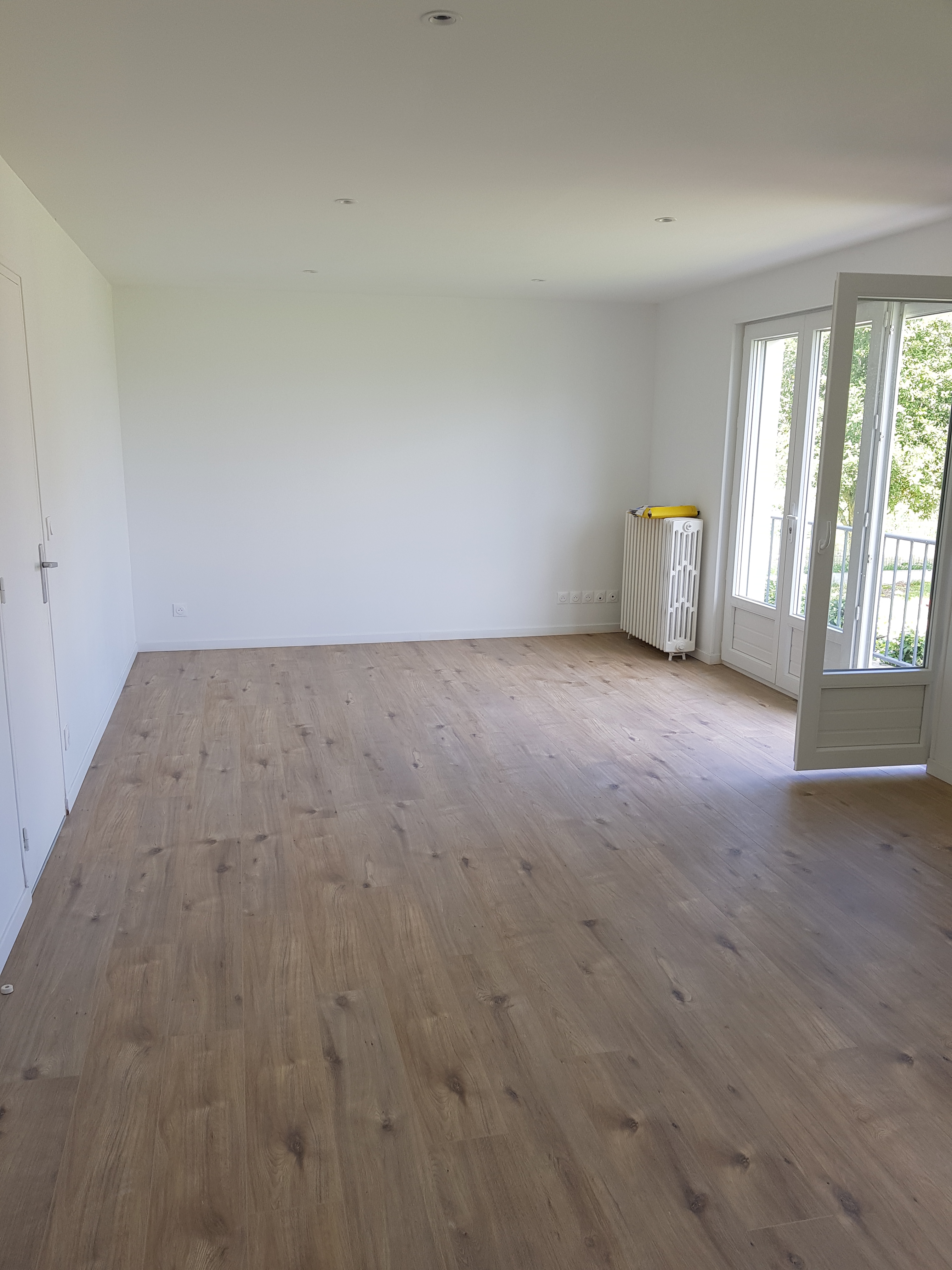 Belle maison 67 m² à Venon avec sous sol complet et jardin