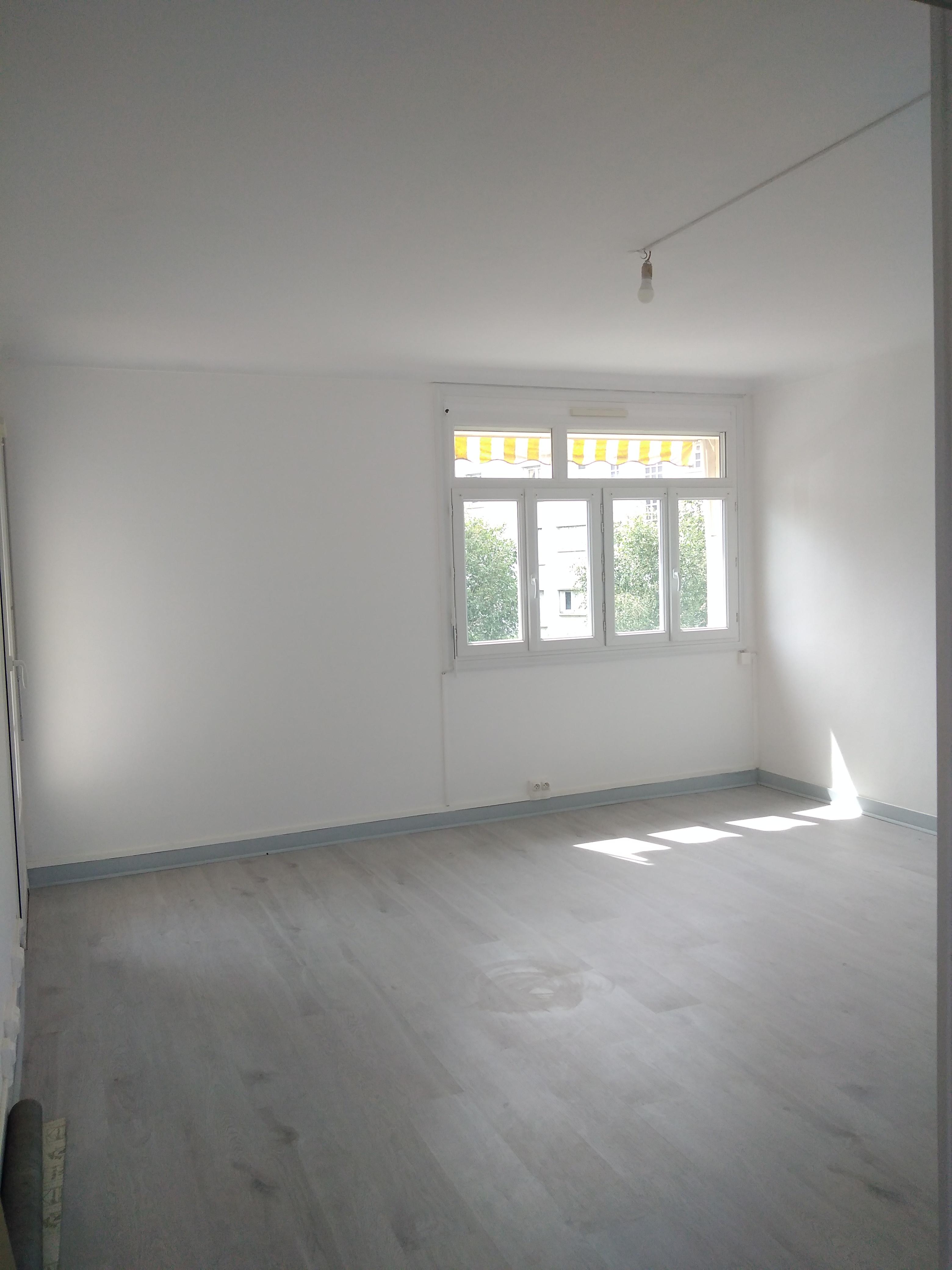 Appartement de type T3 de 78.48 m² avec balcon, cave et garage 