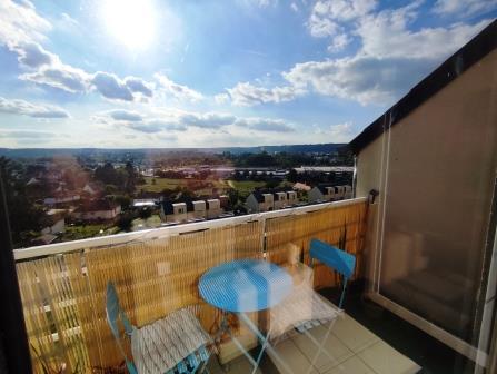 Appartement T1 de 36 m² avec balcon et place de parking en sous sol à LOUVIERS  