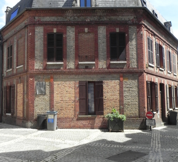 Appartement T2 avec cour commune Louviers (37m²)